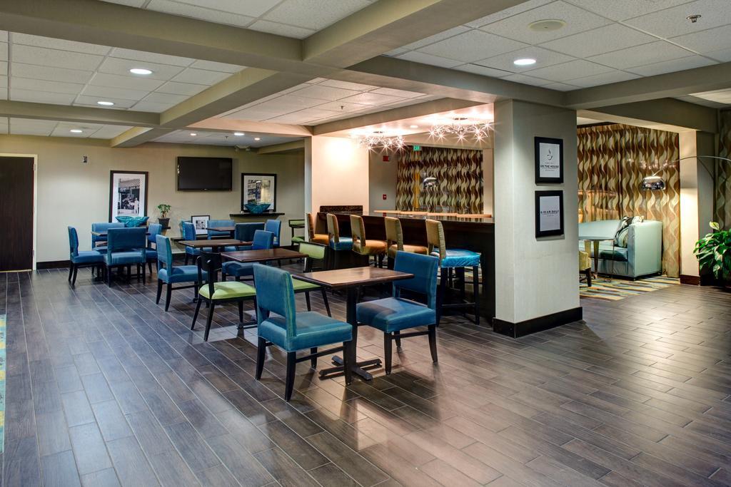 Hampton Inn Birmingham/Фултондейл Экстерьер фото