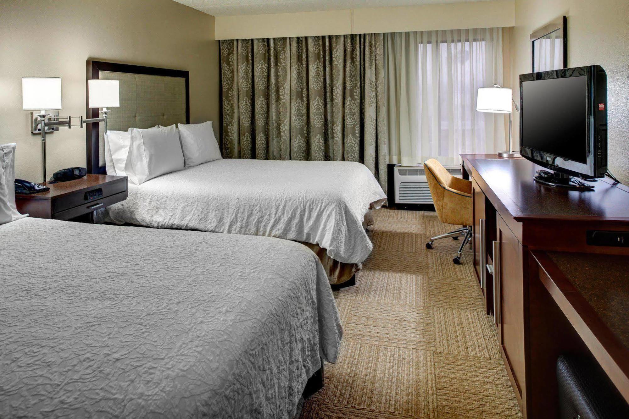 Hampton Inn Birmingham/Фултондейл Экстерьер фото