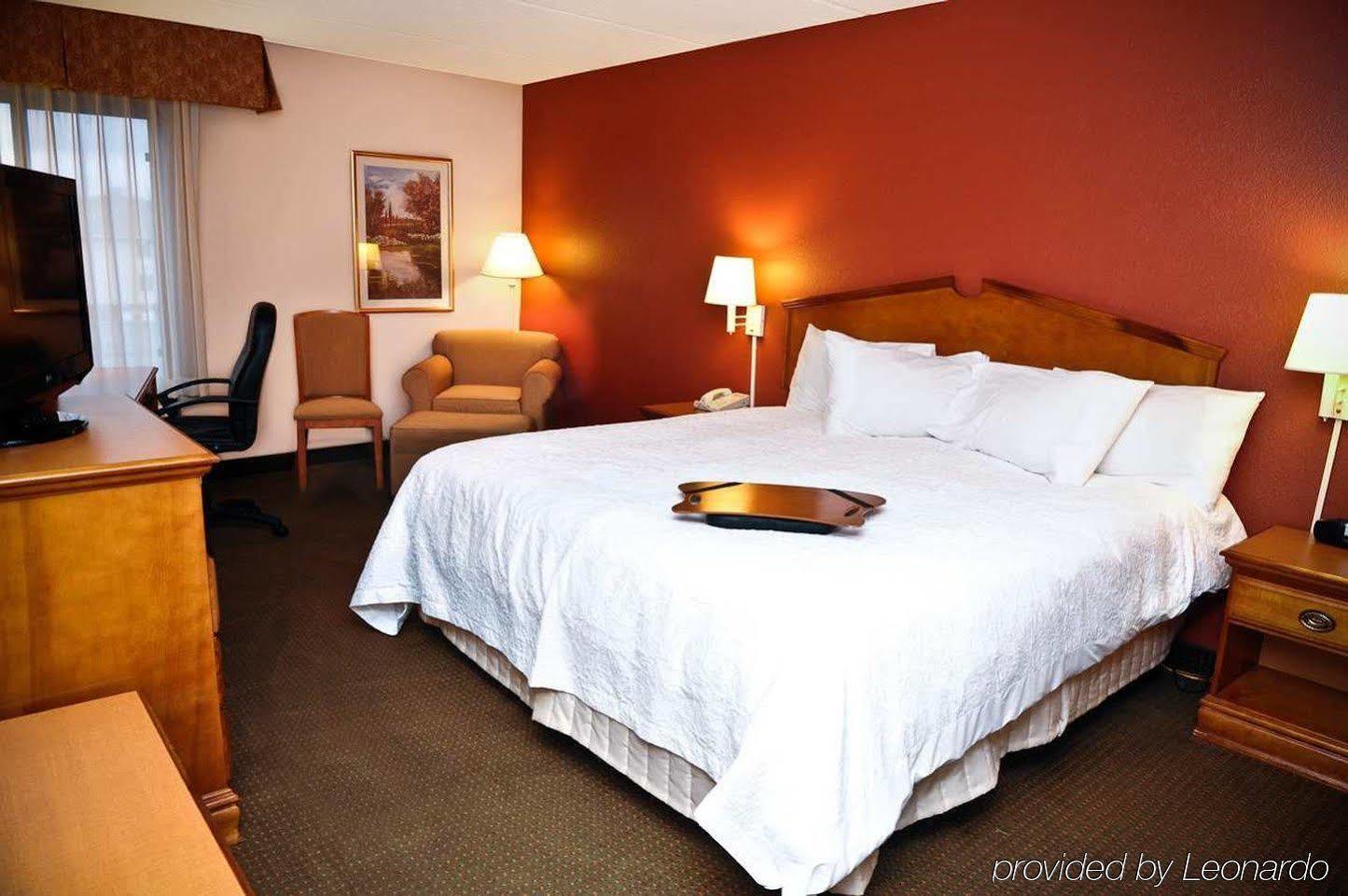 Hampton Inn Birmingham/Фултондейл Номер фото