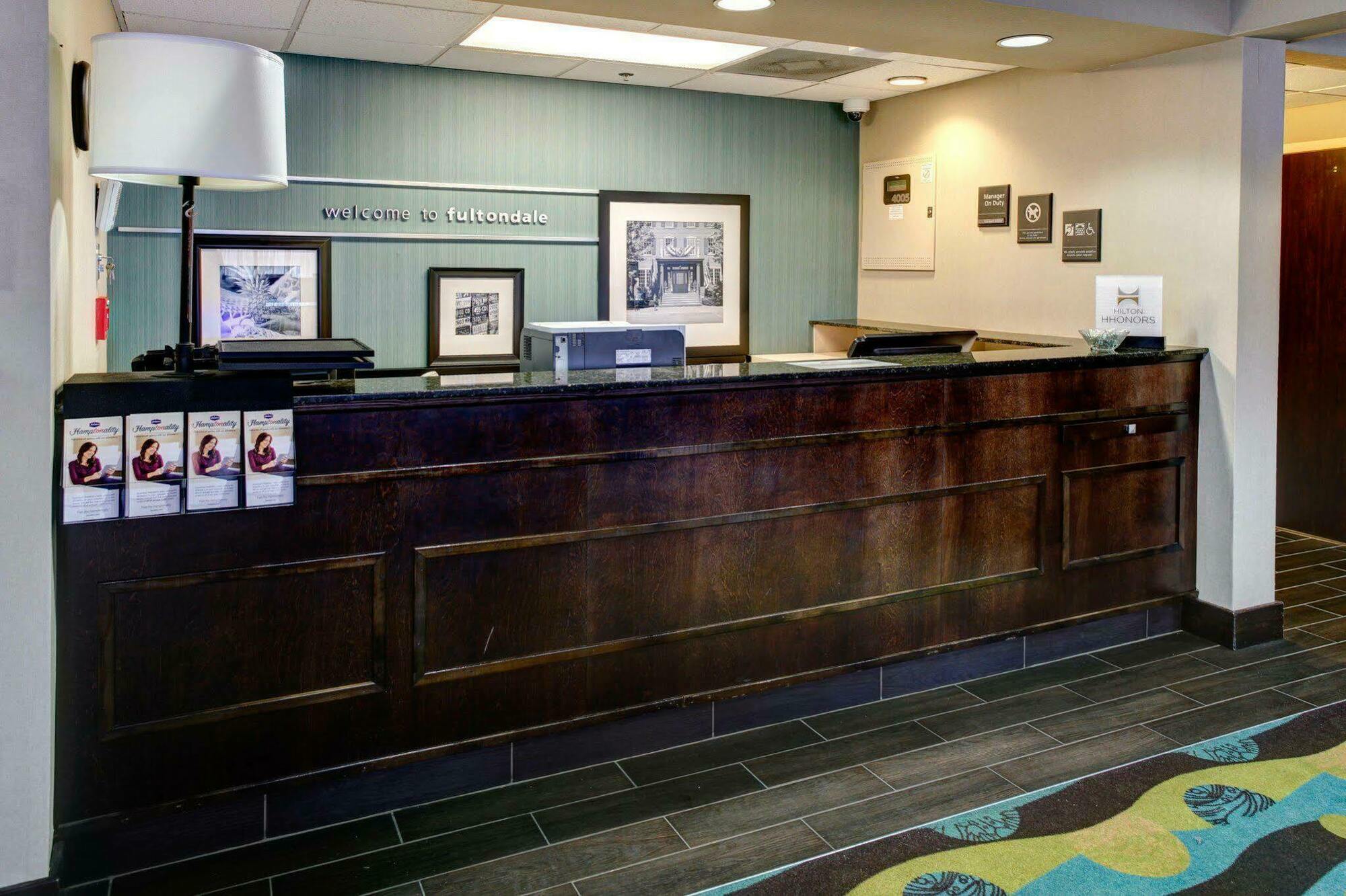 Hampton Inn Birmingham/Фултондейл Экстерьер фото